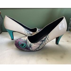 Modcloth T.U.K. Peacock Heels Size 9